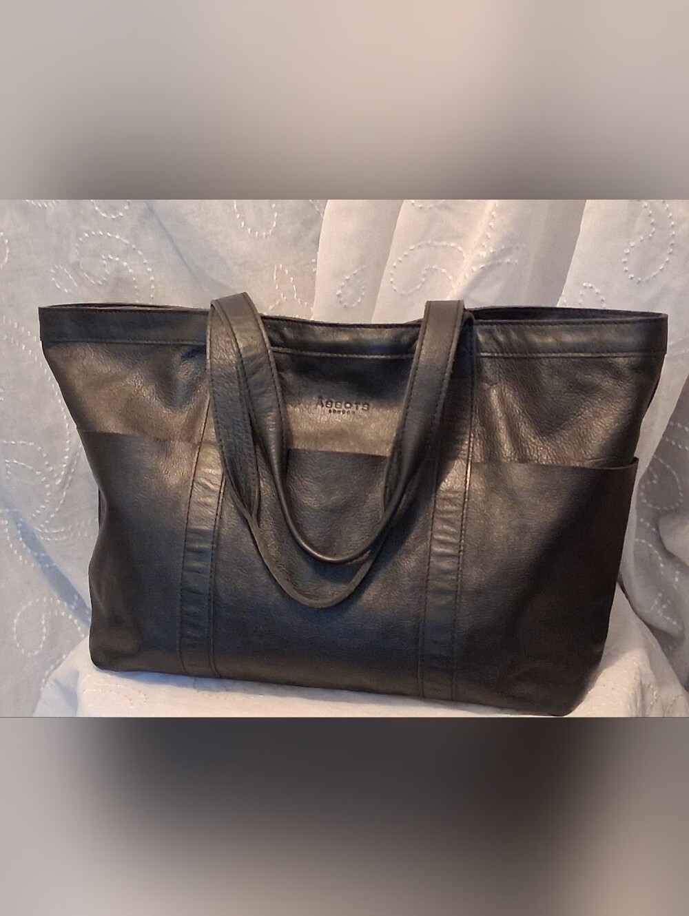 Women’s Black Leather Tote Bag